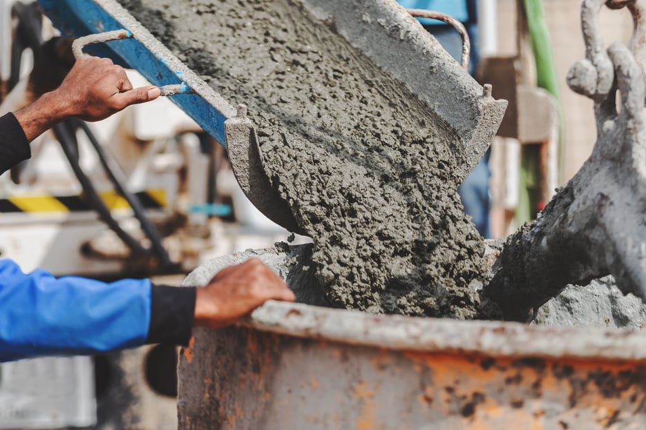 concrete using concrete bucket